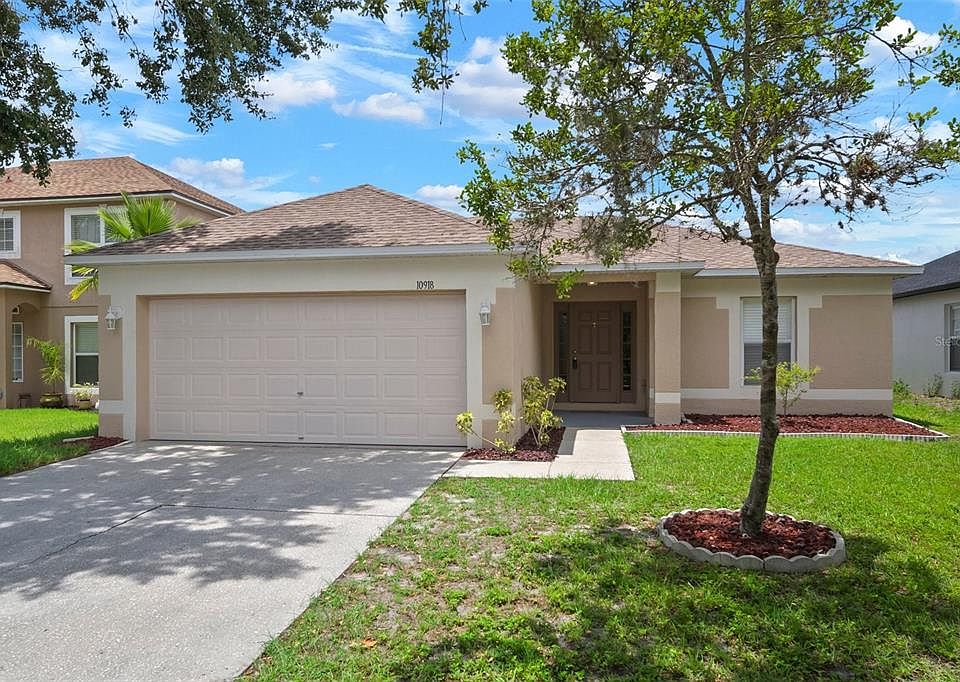 1st image of 10918 Banyan Wood Way