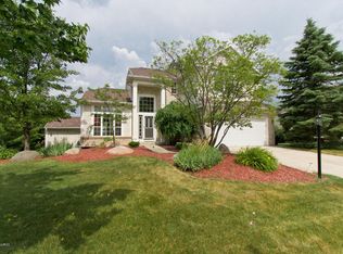 8020 Thornapple Club Dr SE, Ada, MI