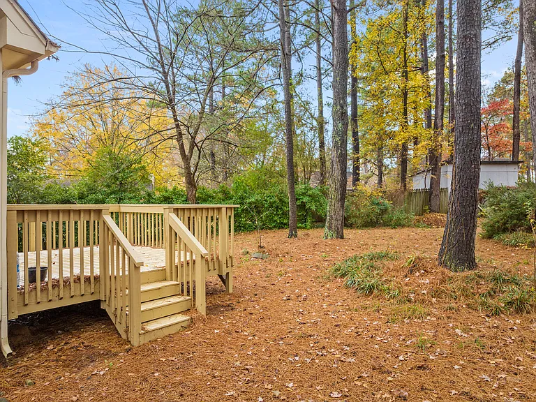 103 Bushberry Ct — Photo 34