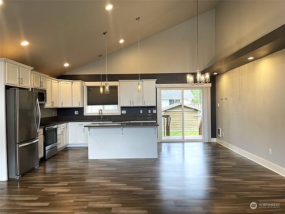 5th image of 243 Olympic View Avenue NE