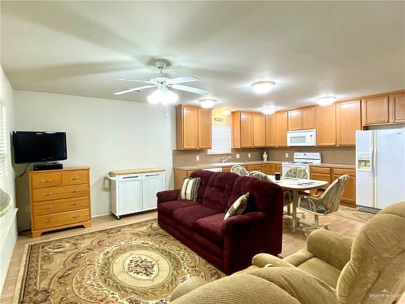 5th image of 7501 Bunker Dr
