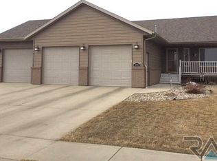 1135 N Main Ave, Tea, SD 57064