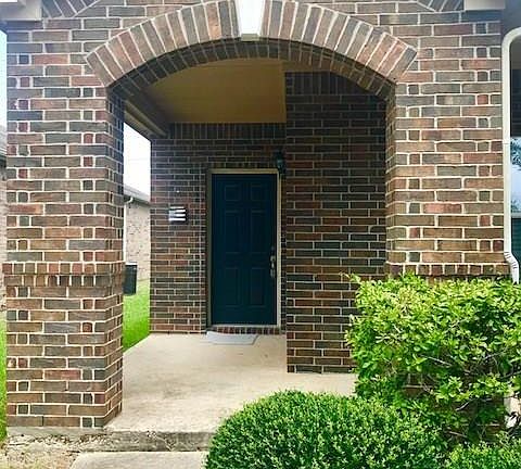 2nd image of 24118 Courtland Oaks St