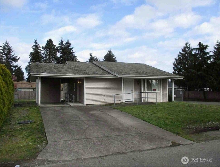 1st image of 17319 5th Avenue E