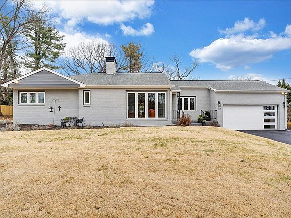 2nd image of 3531 Winding Way Rd SW