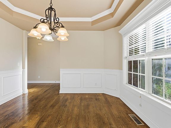 4th image of 3705 Saint Andrews Walk