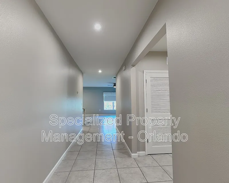 4 bed, 2.0 bath, 1703 sqft, $1,845 — Photo 2