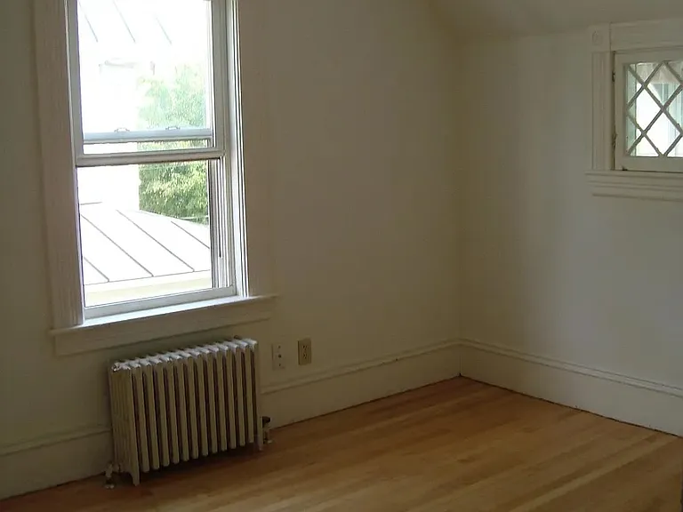 101 N Willard St — Photo 2