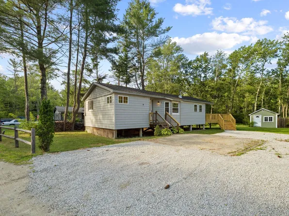 7 Ferndale Road, Raymond, NH 03246