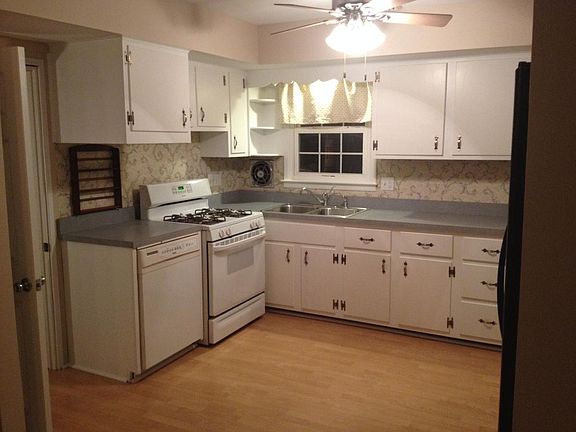 Kitchen - Counterspace and Gas Oven and Dishwasher.