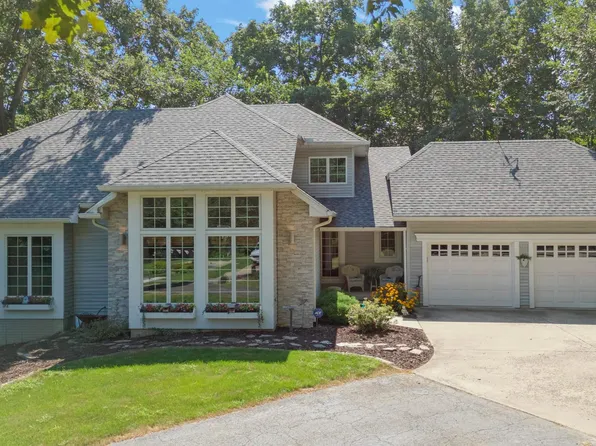 3506 S Hilton Ln, Bartonville, IL 61607