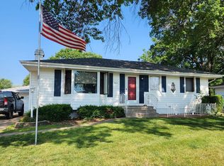 805 N 8th St, Indianola, IA 50125