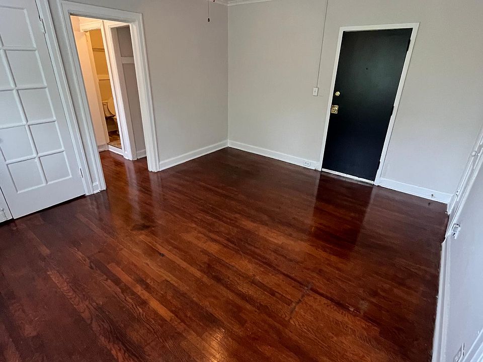1st image of 109 E 40th St #9B