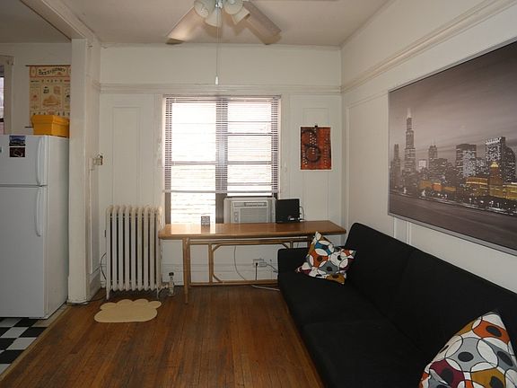 5th image of 638 W Arlington Pl APT 52
