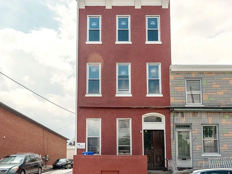 414 Pine St — Photo 12
