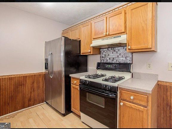 4th image of 602 Pine Tree Trl