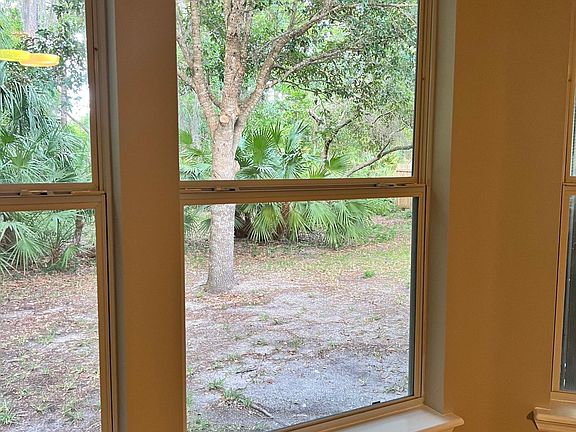 5th image of 168 Camden Cay Dr