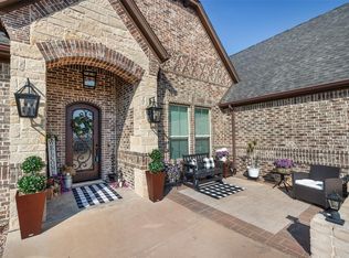 329 Kenyon Ct, Granbury, TX 76049