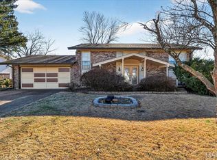 4442 Patston Dr, Saint Louis, MO 63128