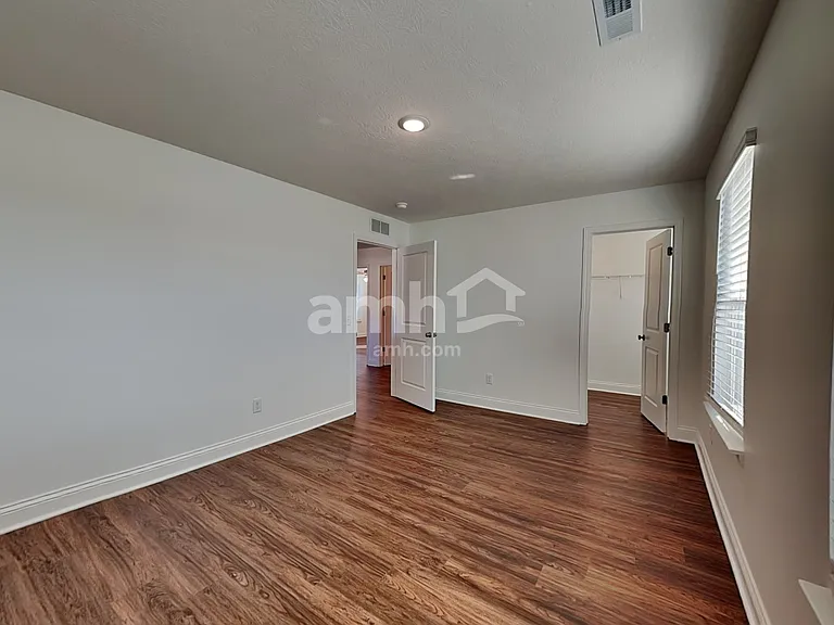 8331 Merlin Dr — Photo 20