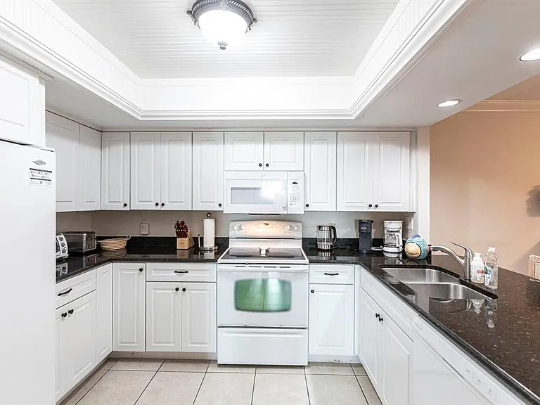 1125 W Peppertree Dr #707 — Photo 9