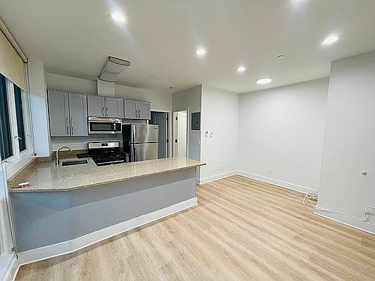 1st image of 2527 18th St #2C