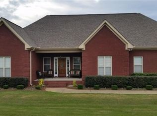 17 Northwood Dr, Oxford, AL 36203