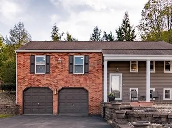 123 Rembrandt Dr, Butler, PA 16002