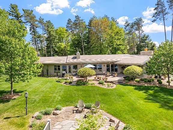 3rd image of 402 Pine Island Ln