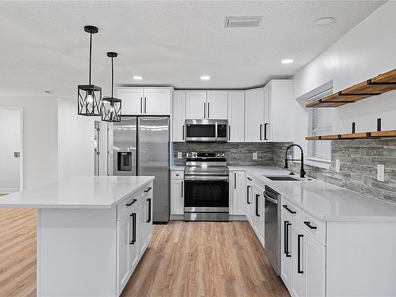5th image of 1331A Washington Ave S