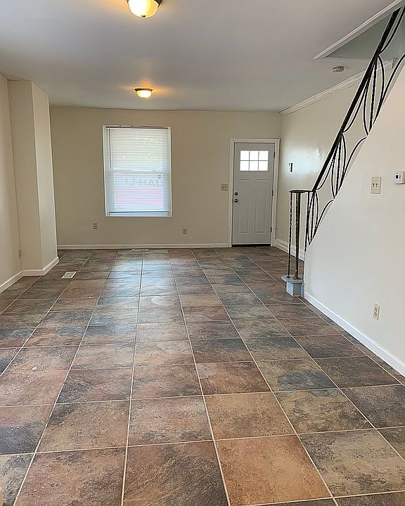 2nd image of 4701 Brown St