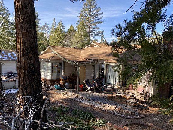 2nd image of 54070 Strawberry Valley Dr