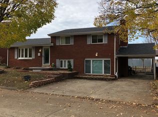4405 10th Ave, Vienna, WV 26105