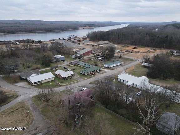 5th image of 820 Pentecostal Campground Rd