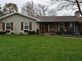 1109 Ridge Line Dr, Louisville, KY 40207