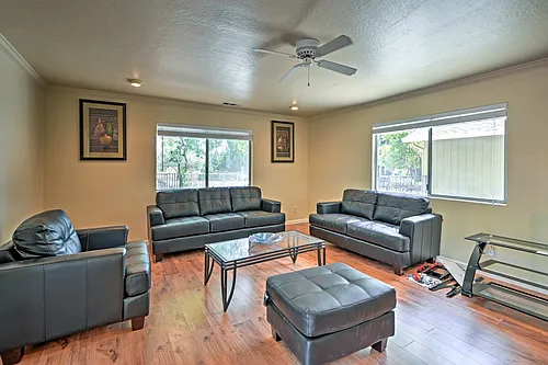10505 Center Ave Photo 1