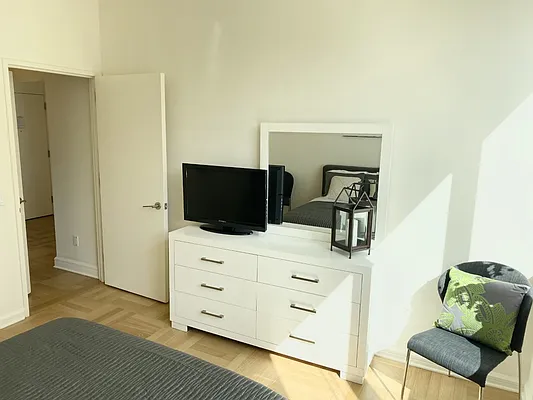 Rented by Windsor Property Management | media 13