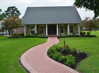 251 E Presidential Cir, Lake Charles, LA 70611