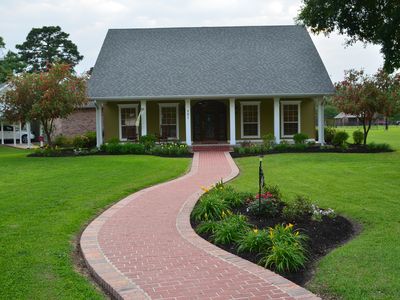 251 E Presidential Cir, Lake Charles, LA, 70611