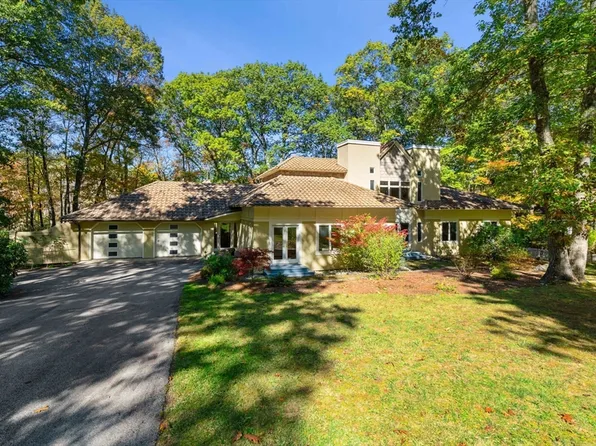 39 Sheffield Rd, Boxford, MA 01921