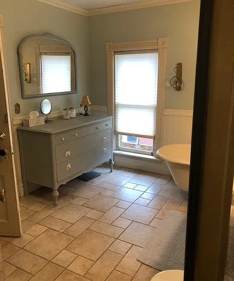 230 Lakeland St — Photo 12