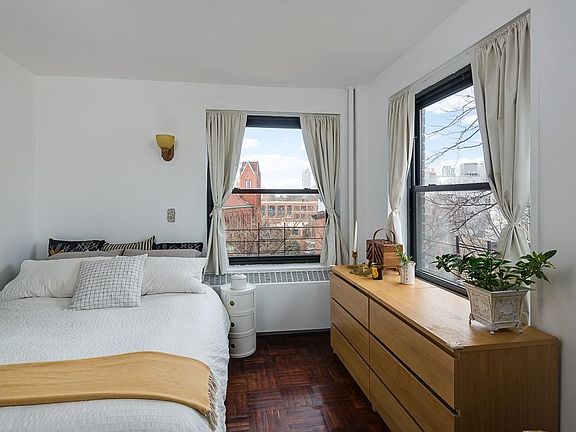 3rd image of 210 Clinton Ave APT 6D