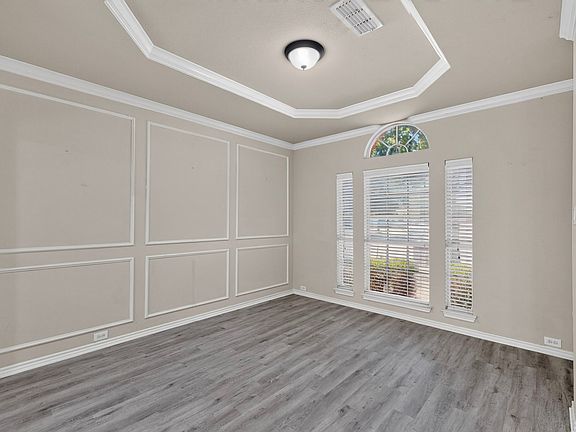 4th image of 5919 Ridgeway Dr