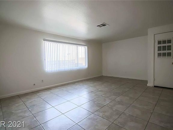 4th image of 307 W Atlantic Ave APT G