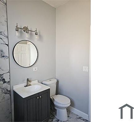 5th image of 3539 W Grenshaw St #1