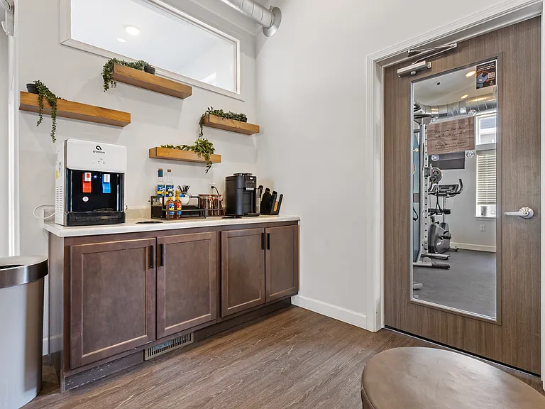 Sawyer Pointe — Photo 18