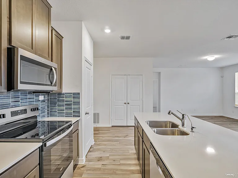 2519 Chronos Dr — Photo 9
