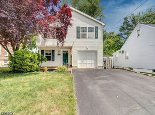 102 Wedgewood Ave, Woodbridge, NJ 07095