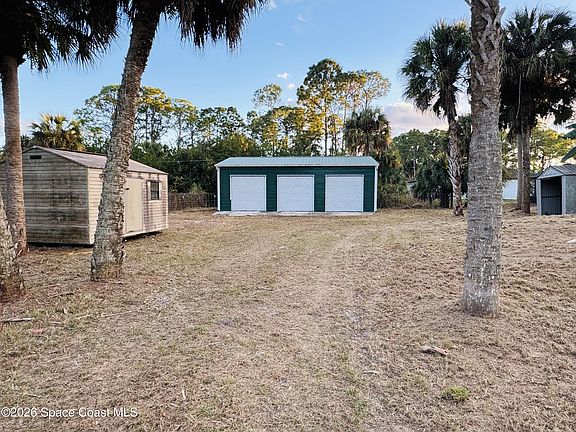 2nd image of 1726 Orchid Ct NW