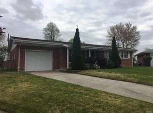 4 Red Bud Ct, Saint Charles, MO 63301